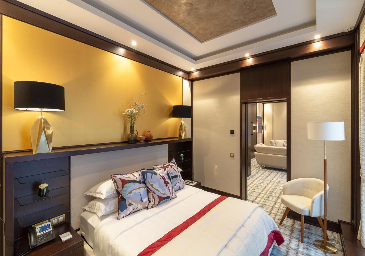 Soho Boutique Hotel Dnipro Exterior foto